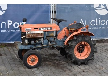 Kubota B7000E - Mini traktor