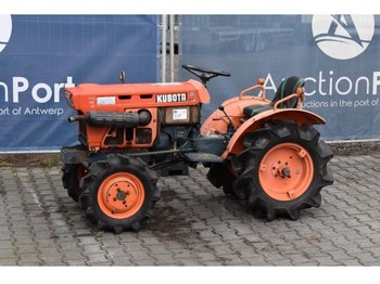 Kubota B7001 - Mini traktor