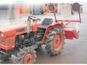 Kubota L1500 - Mini traktor