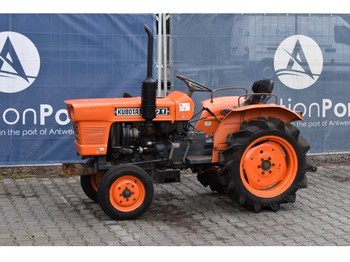 Kubota L1501 - Mini traktor