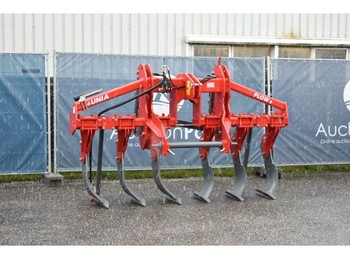 UNIA Plow B6 - Maszyna rolnicza