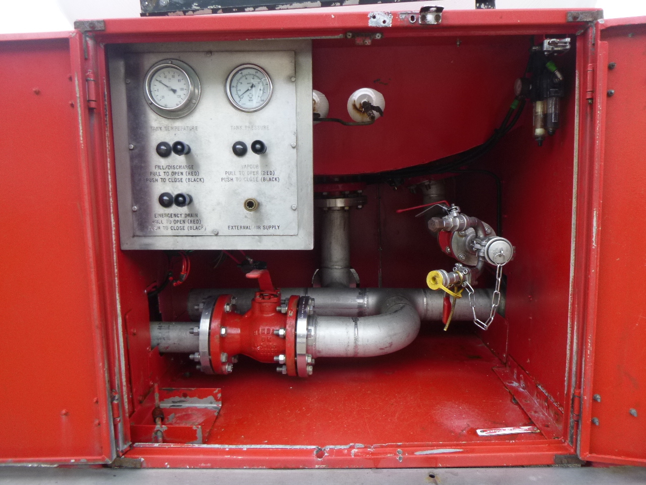 Naczepa cysterna dla transportowania gazu Clayton Gas tank steel 31.8 m3 (low pressure 10 bar): zdjęcie 8