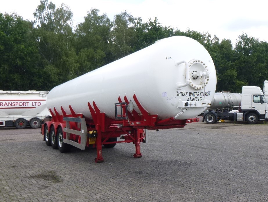 Naczepa cysterna dla transportowania gazu Clayton Gas tank steel 31.8 m3 (low pressure 10 bar): zdjęcie 2