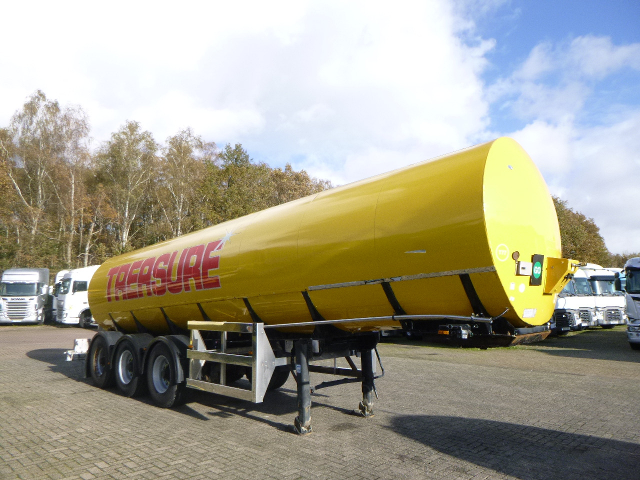 Naczepa cysterna dla transportowania żywności Crane Fruehauf Food (beer) tank inox 30 m3 / 2 comp: zdjęcie 2