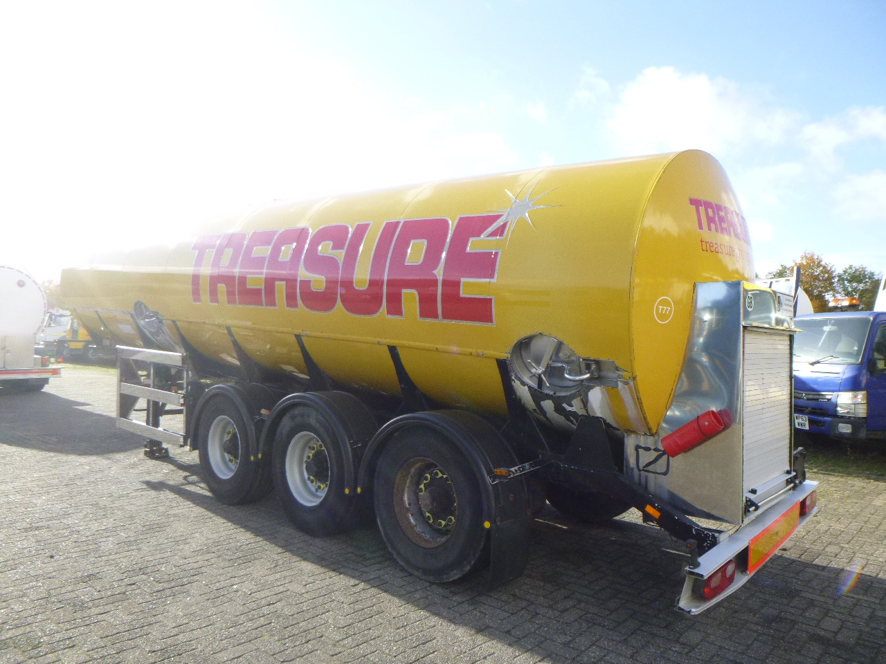Naczepa cysterna dla transportowania żywności Crane Fruehauf Food (beer) tank inox 30 m3 / 2 comp: zdjęcie 3