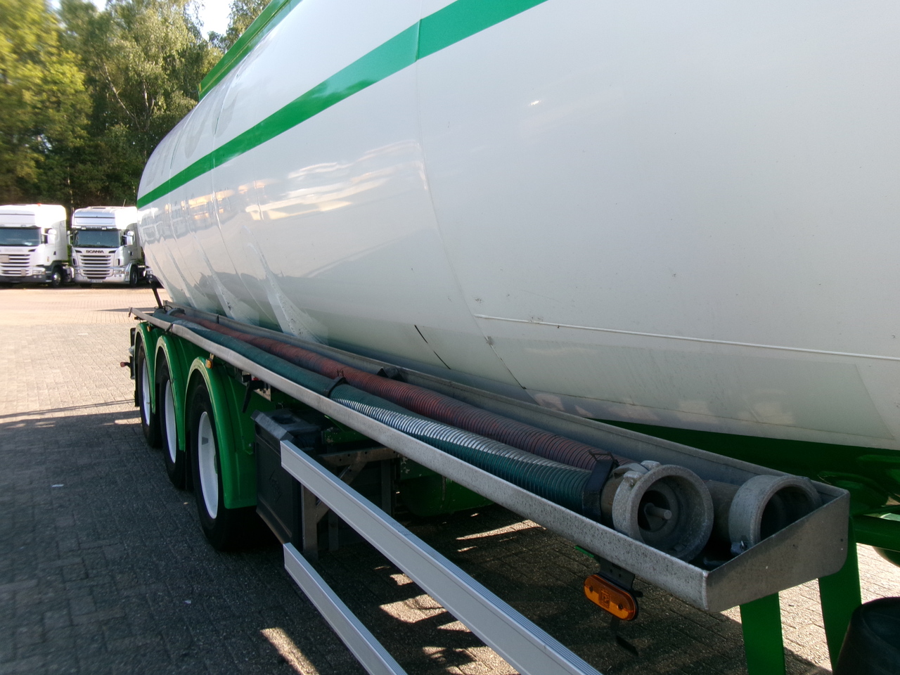 Naczepa cysterna dla transportowania paliwa Feldbinder Fuel tank alu 42 m3 / / 6 comp + pump: zdjęcie 6