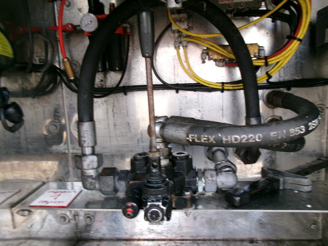 Naczepa cysterna dla transportowania paliwa Feldbinder Fuel tank alu 44.6 m3 + pump: zdjęcie 15