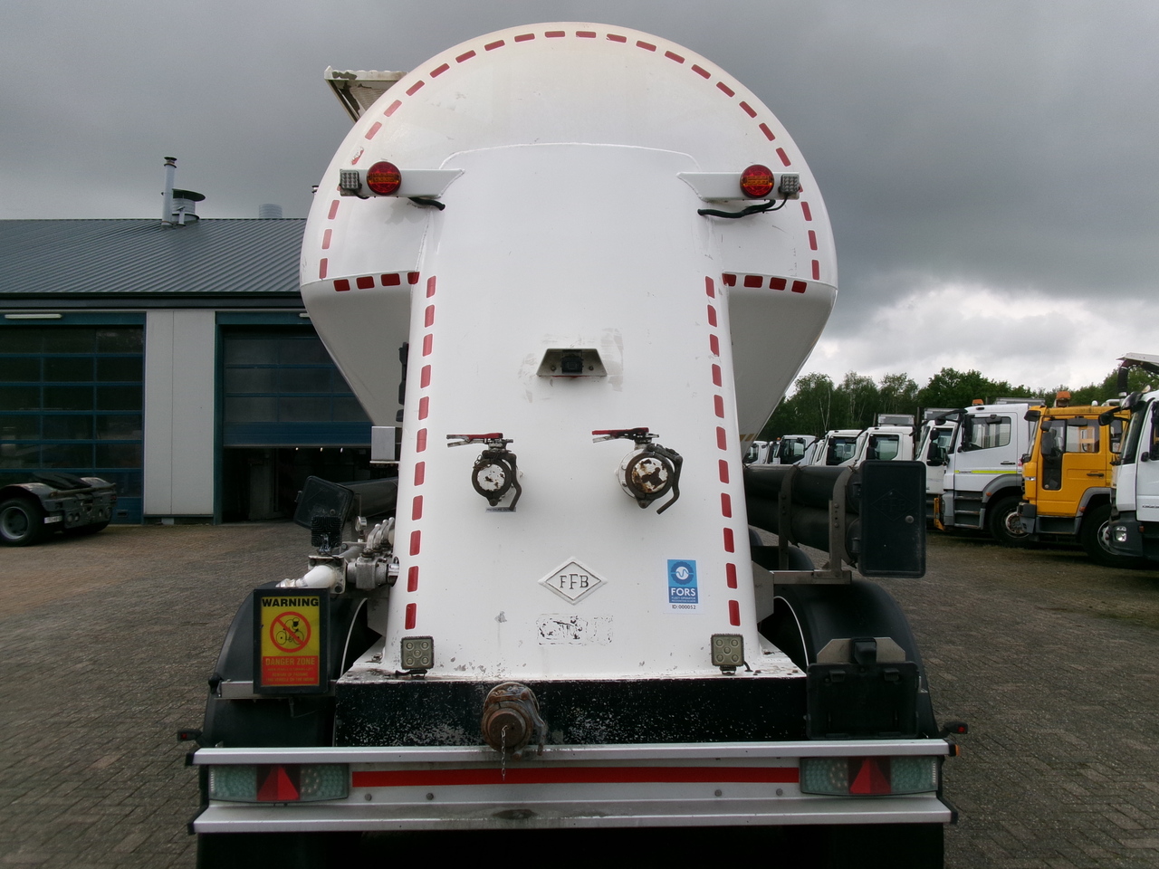 Naczepa cysterna dla transportowania mąki Feldbinder Powder tank alu 36 m3 / 1 comp: zdjęcie 5
