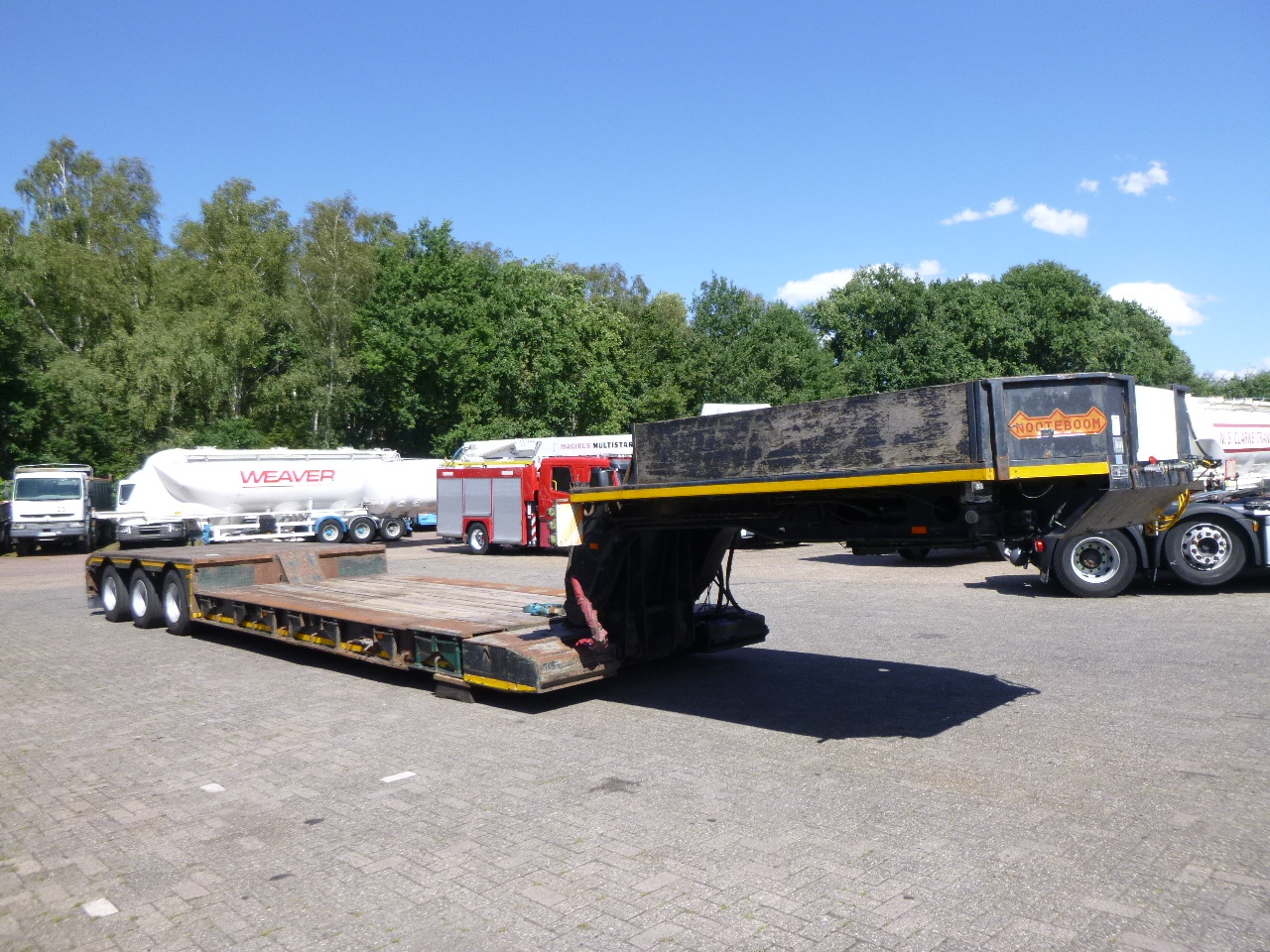 Naczepa niskopodwoziowa Nooteboom 3-axle lowbed trailer 33 t / extendable 8.5 m: zdjęcie 2