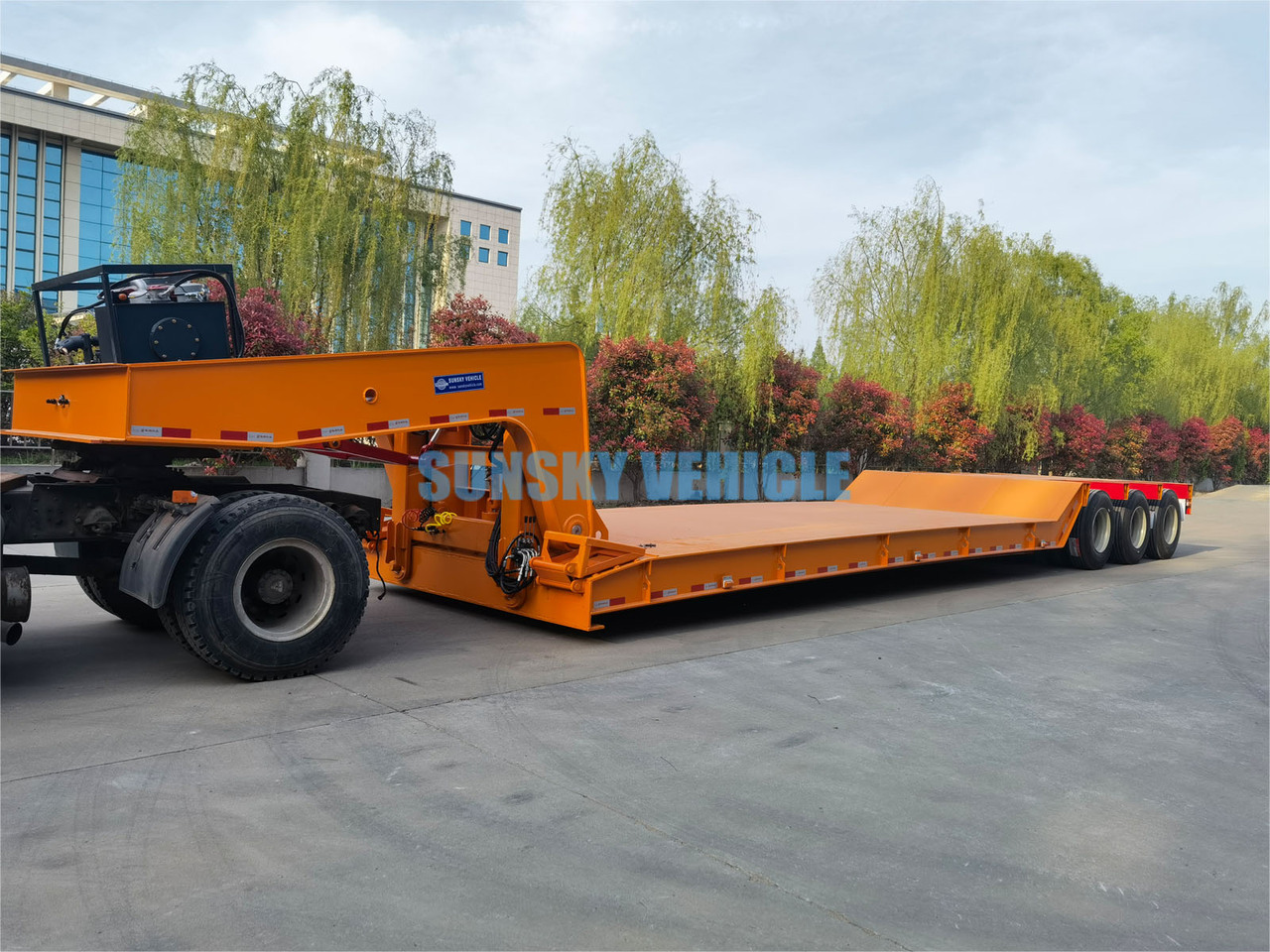 Nowy Naczepa niskopodwoziowa dla transportowania ciężkiego sprzętu SUNSKY 3 Axle 70 Tons detachable gooseneck lowbed trailer: zdjęcie 6