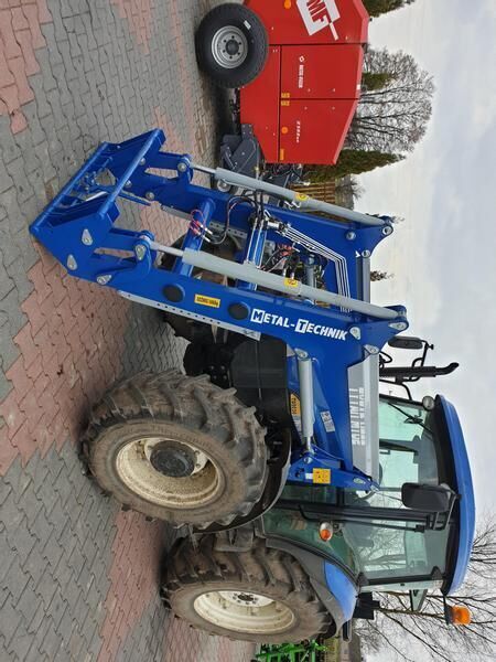 Nowy Ładowacz czołowy do traktora Metal-Technik für NEW HOLLAND TL 90: zdjęcie 3