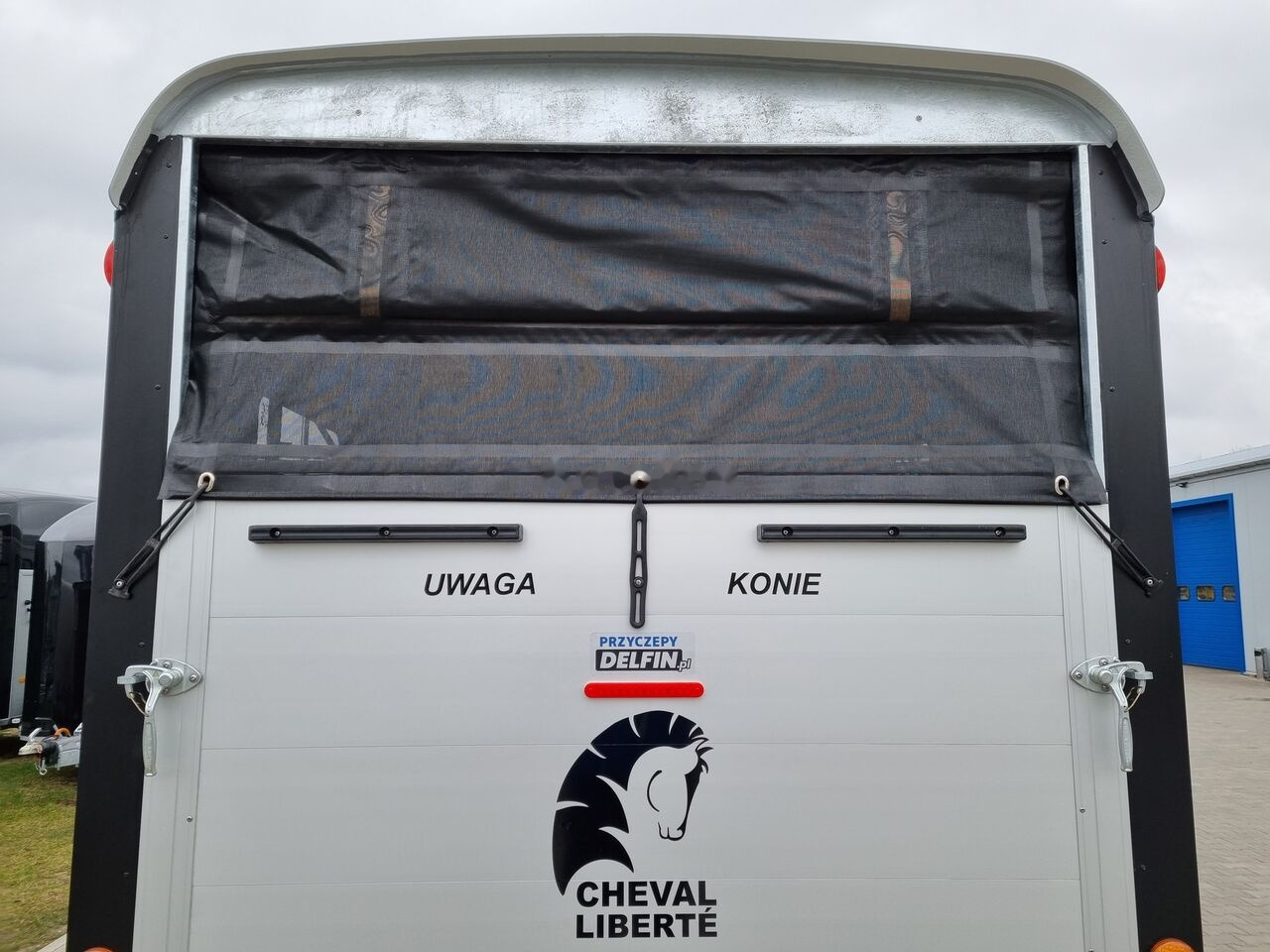 Nowy Przyczepa do przewozu koni Cheval Liberté Optimax Maxi 4 horse trailer 3.5T przyczepa na 4 konie siodlarni: zdjęcie 10