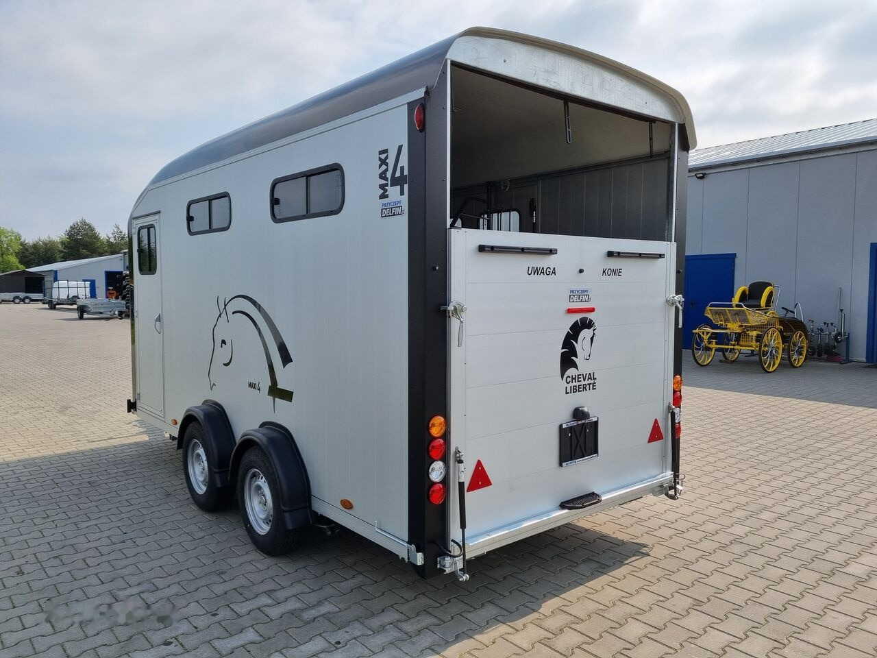 Nowy Przyczepa do przewozu koni Cheval Liberté Optimax Maxi 4 horse trailer 3.5T przyczepa na 4 konie siodlarni: zdjęcie 13