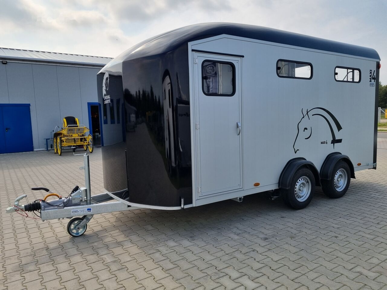 Nowy Przyczepa do przewozu koni Cheval Liberté Optimax Maxi 4 horse trailer 3.5T przyczepa na 4 konie siodlarni: zdjęcie 17
