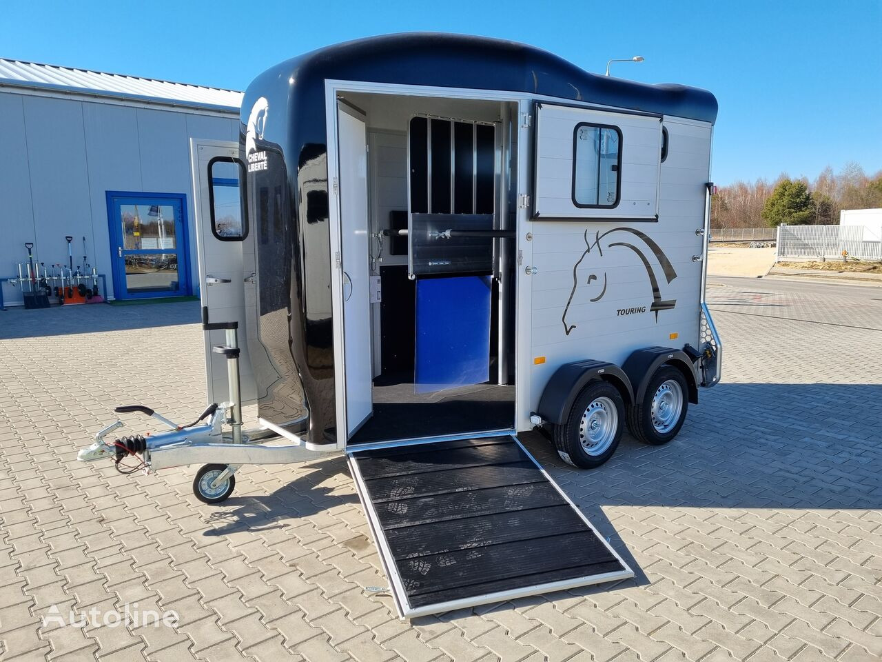 Nowy Przyczepa do przewozu koni Cheval Liberté Touring Country + front gate + saddle room trailer for 2 horses: zdjęcie 20