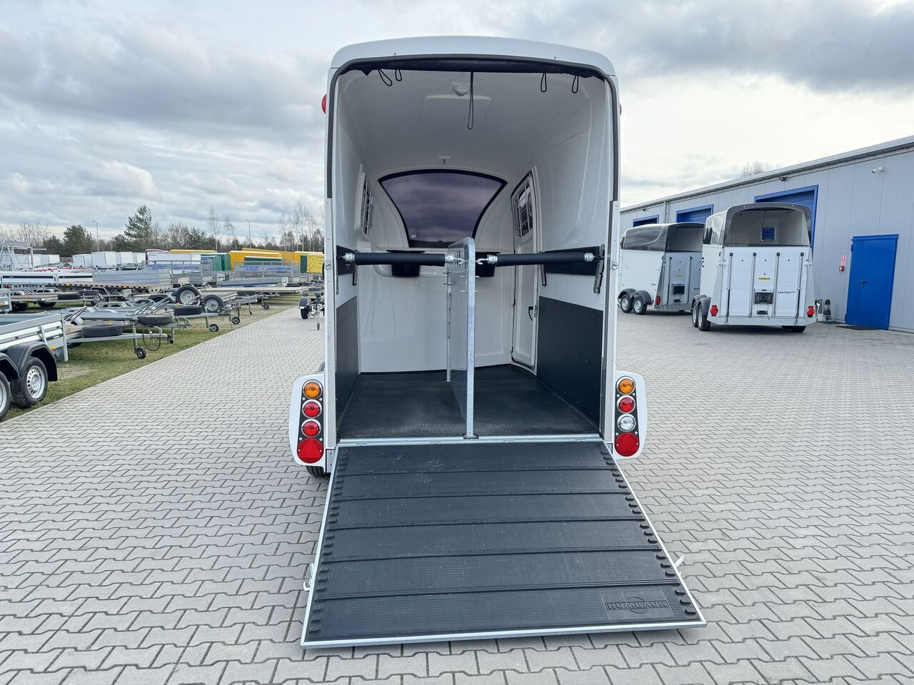 Nowy Przyczepa do przewozu koni Humbaur Maximus 2700 premium trailer for 2 horses 2700kg GVW: zdjęcie 29