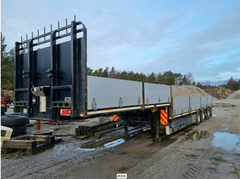 SDC Trailer with wide load markers and LED lights. - Przyczepa