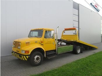 INTERNATIONAL 4700 DT 466 4X2 MANUEL CAR TRANSPO  - Ciężarówka do przewozu samochodów