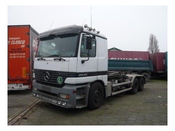 Mercedes-Benz 2540 - Ciężarówka kontenerowiec/ System wymienny