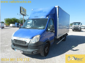 Samochód ciężarowy furgon dla transportowania mebli IVECO 70C15: zdjęcie 1