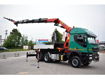 Samochód ciężarowy skrzyniowy/ Platforma, Samochod ciężarowy z HDS IVECO TRAKKER: zdjęcie 1