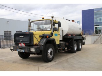 Samochód ciężarowy cysterna dla transportowania chemikaliów Iveco 330.30 - UNIC- ASFALT-BITUMEN-GOUDRON: zdjęcie 1