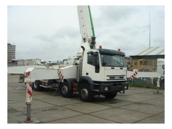 Iveco 8x4 CIFA K4/44 Concrete Pump - Samochód ciężarowy