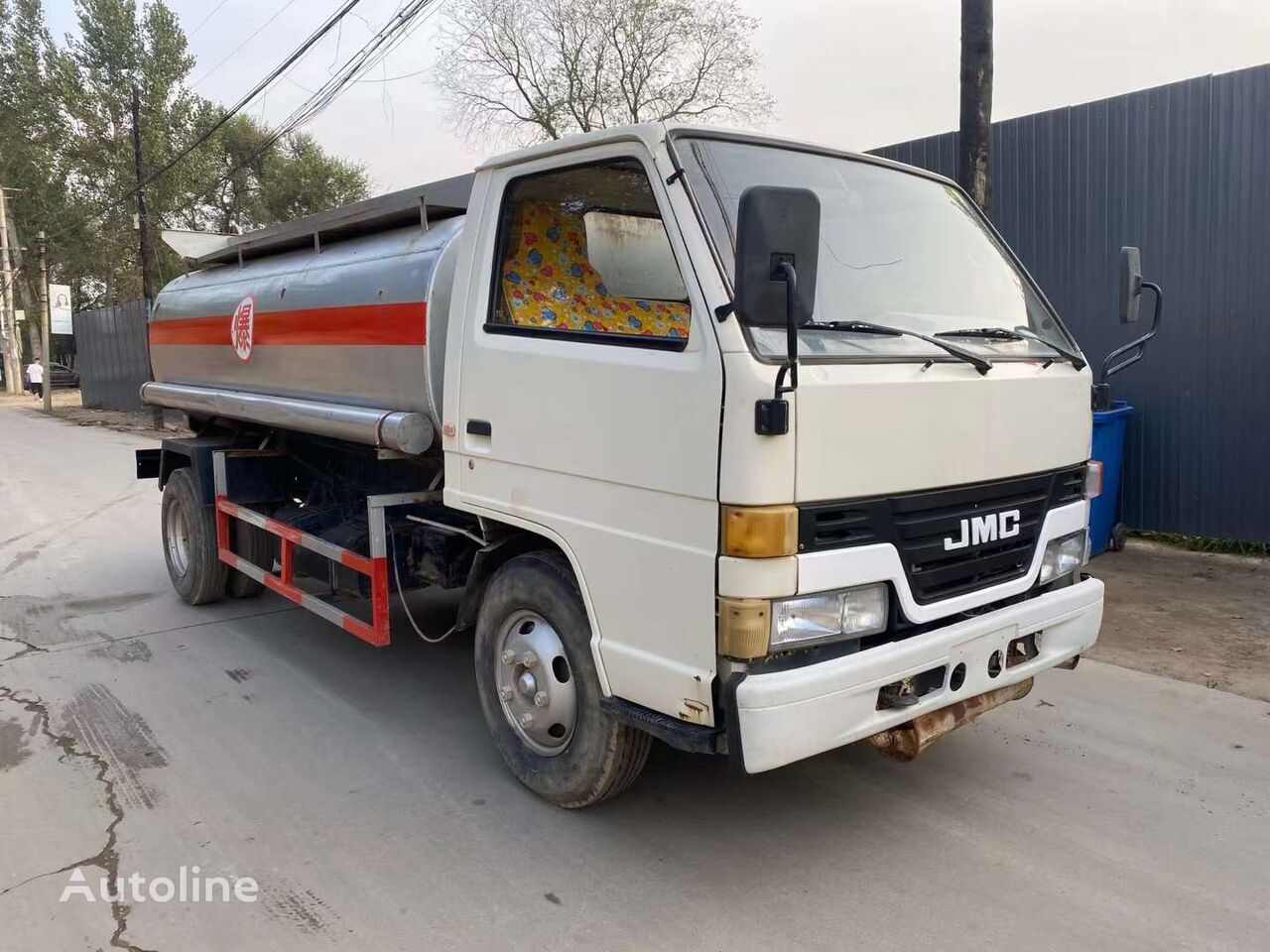 Samochód ciężarowy cysterna dla transportowania paliwa JMC 4x2 drive fuel tank truck 5 tons: zdjęcie 2