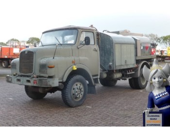 Samochód ciężarowy cysterna dla transportowania paliwa MAN 11.136 4X4 FUELTANK: zdjęcie 1