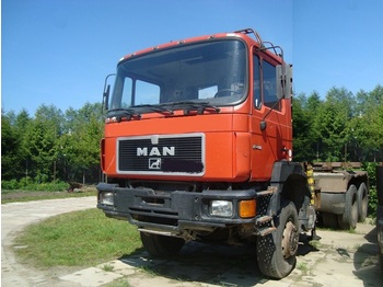 Samochód ciężarowe pod zabudowę MAN 33-402 6X6: zdjęcie 1
