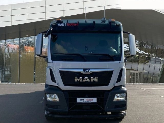 Samochód ciężarowy skrzyniowy/ Platforma, Samochod ciężarowy z HDS MAN TGS 26.420 Flatbed + crane 6x2: zdjęcie 2