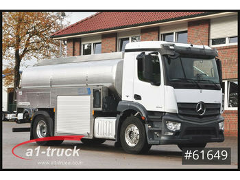 Samochód ciężarowy cysterna dla transportowania mleka Mercedes-Benz 1843 LL Milch,Milk,Schwarte isoliert Aufbau,V200: zdjęcie 1