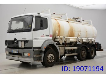 Samochód ciężarowy cysterna dla transportowania paliwa Mercedes-Benz Atego 2533 - 6x2: zdjęcie 1