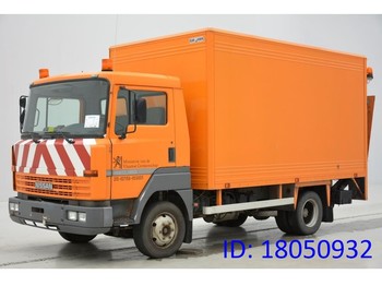 Samochód ciężarowy furgon Nissan M90E1: zdjęcie 1