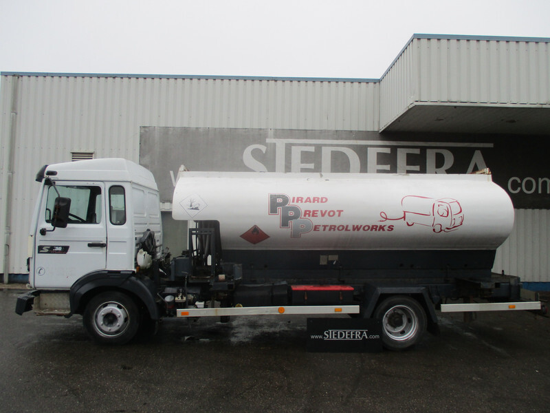 Samochód ciężarowy cysterna dla transportowania paliwa Renault Midliner S 180 , 4x2 , Belgium Fuel Truck , 7000 liters, 2 compartments: zdjęcie 2