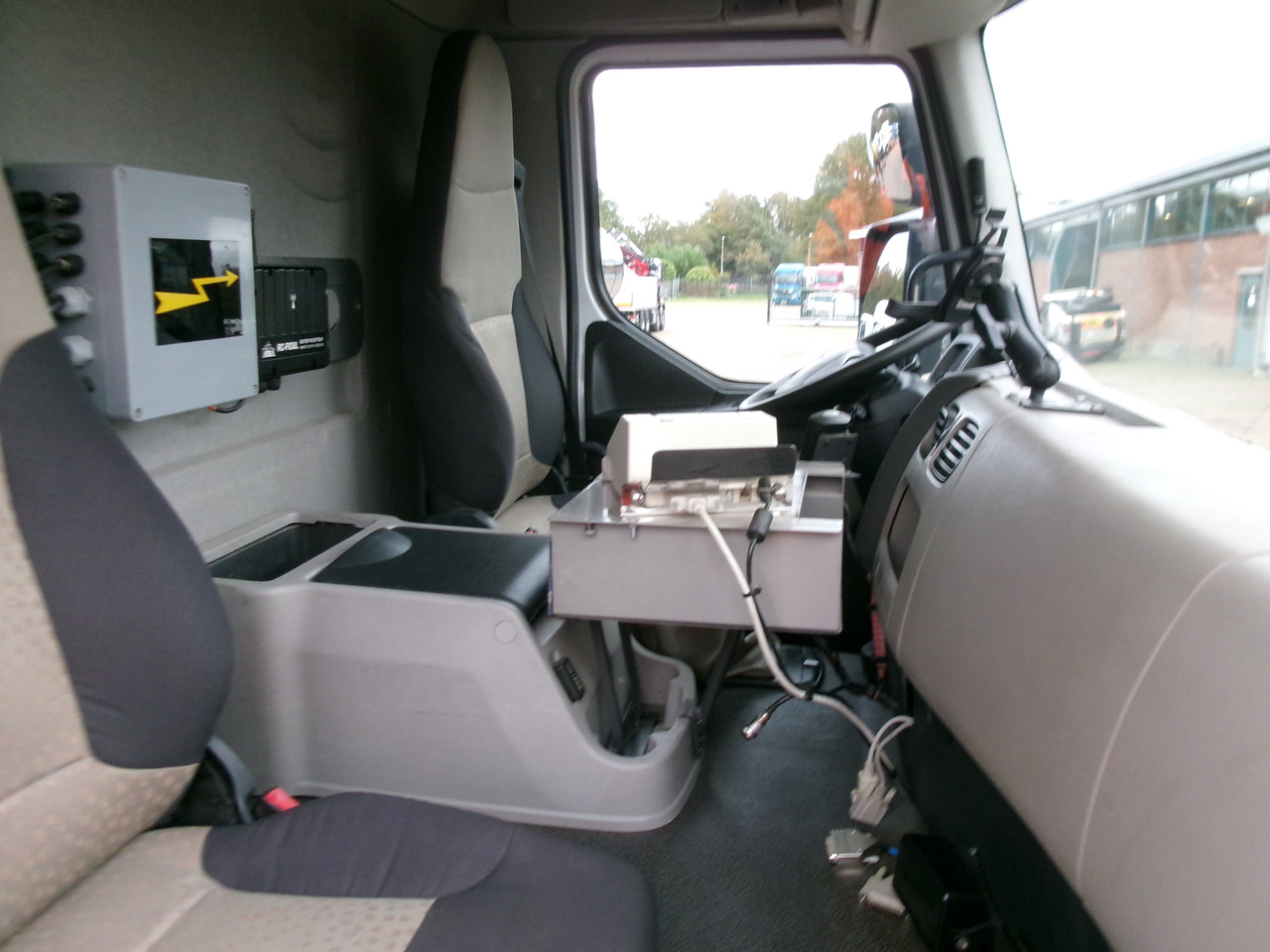 Samochód ciężarowy cysterna dla transportowania paliwa Renault Premium 260 4x2 fuel tank 13.8 m3 / 4 comp: zdjęcie 19