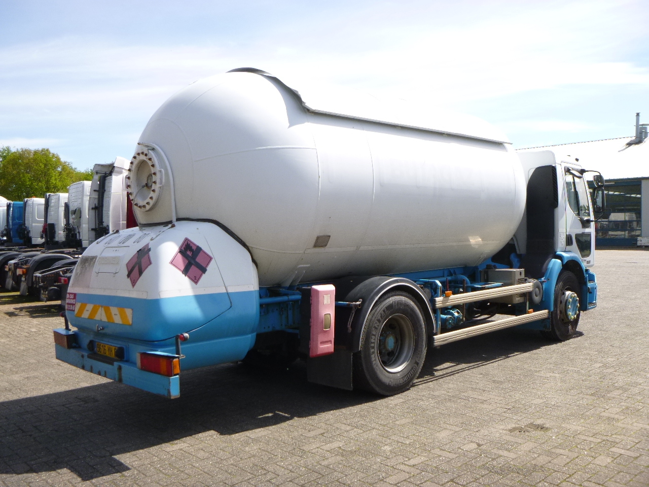 Samochód ciężarowy cysterna dla transportowania LPG Renault Premium 270.19 4x2 gas tank 19.7 m3: zdjęcie 3