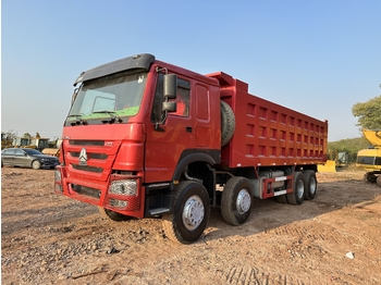 Wywrotka dla transportowania ciężkiego sprzętu SINOTRUK HOWO 420 Dump Truck 8x4: zdjęcie 1