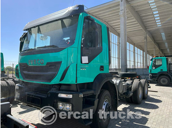 Samochód ciężarowe pod zabudowę İVECO 2021 NEW TRAKKER 380/ -AC-6X4-EURO 3 CHASSİS
