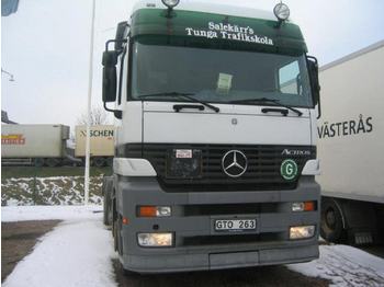 Mercedes-Benz 3243 - Samochód ciężarowe pod zabudowę