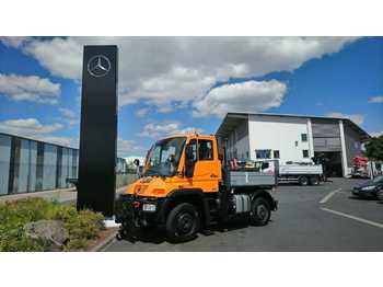 Mercedes-Benz UNIMOG U300 4x4  - Samochód ciężarowy skrzyniowy/ Platforma