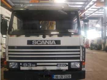 Samochód ciężarowy skrzyniowy/ Platforma Scania P93: zdjęcie 1