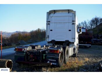 Samochód ciężarowe pod zabudowę Scania R124: zdjęcie 3
