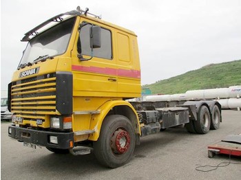 Samochód ciężarowe pod zabudowę Scania R 143 HL 420 6X4: zdjęcie 1