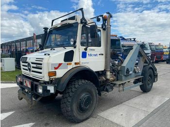 Samochód ciężarowy skrzyniowy/ Platforma Unimog U5000 4X4: zdjęcie 1