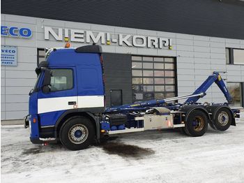 Ciężarówka hakowiec VOLVO FM13: zdjęcie 1