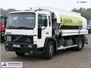 Samochód ciężarowy cysterna dla transportowania paliwa Volvo: zdjęcie 1