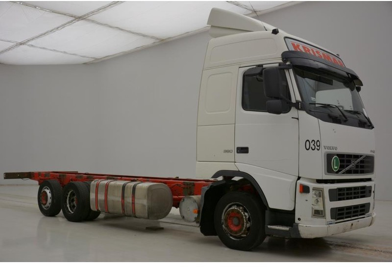 Samochód ciężarowe pod zabudowę Volvo FH12.380 - 6x2 Globetrotter: zdjęcie 2