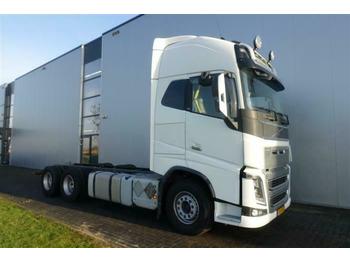 Samochód ciężarowe pod zabudowę Volvo FH750 6X4 RETARDER EURO 6 DUTCH REGISTRATION 30T: zdjęcie 1
