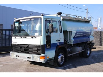 Samochód ciężarowy cysterna dla transportowania paliwa Volvo FL610 STEEL TANK 8000 L: zdjęcie 1